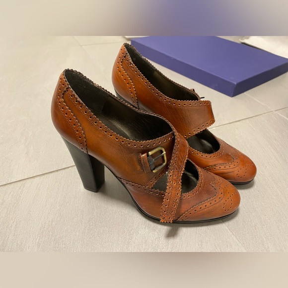 Like New| Stuart Weitzman Retro Brogue Leather Mary Jane Heels US8.5 (W) - Picture 1 of 5